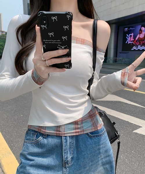 lilful(リルフル)の「ワンショルチェックフェイクレイヤード無地ロンT(Tシャツ/カットソー・レディース・グレー/ホワイト・S/M)」の4枚目の写真