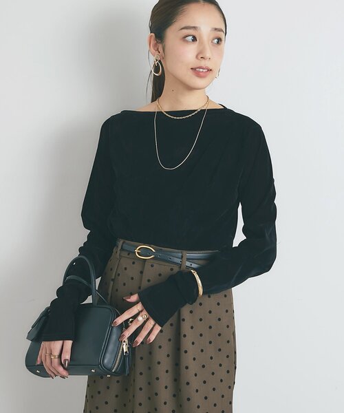 un dix cors(アンディコール)の「《さりげない透け感》シアーベロアオフショルタックプルオーバー(Tシャツ/カットソー・レディース・チャコールグレー/アイボリー/ブラック・FREE)」の3枚目の写真