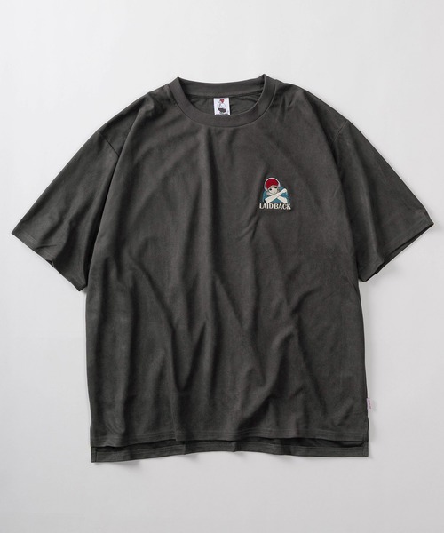 Red Cap Girl(レッドキャプガール)の「【70】【RCG】カットスウェード ワンポイント刺繍 Tシャツ(Tシャツ/カットソー・メンズ・ベージュ/グリーン/チャコールグレー/グレー・L/M)」の8枚目の写真