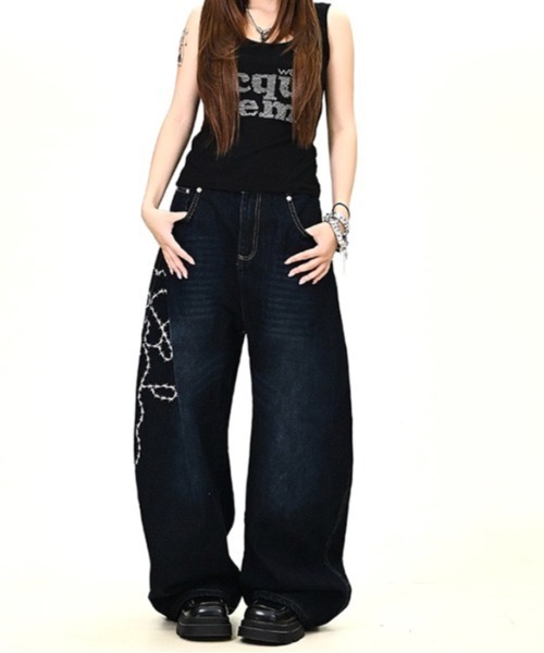 SHEENA(シーナ)の「バックローズ刺繍ロゴカーブワイドデニムパンツ(デニムパンツ・レディース・ブルー/インディゴブルー・S/M/L)」の22枚目の写真