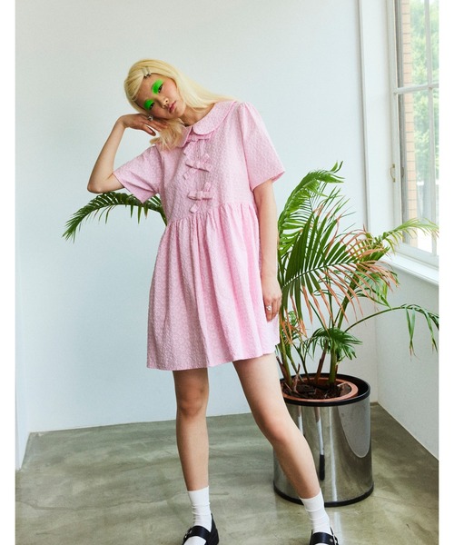 Little sunny bite(リトルサニーバイト)の「《little sunny bite》star mini dress(ワンピース・レディース・ホワイト/ブラック/ピンク・SMALL/MEDIUM)」の3枚目の写真