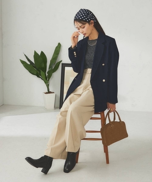 a.v.v（アーヴェヴェ）の「ボウタイスカーフシュシュセット（ストール/ショール・レディース・ネイビー/ブラウン・38）」の9枚目の写真