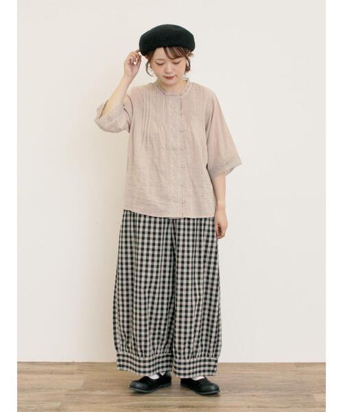 Samansa Mos2（サマンサ モスモス）の「ドビーストライプレースブラウス（シャツ/ブラウス・レディース・ベージュ/ブラック/オフホワイト・F）」の16枚目の写真