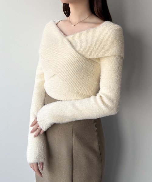 mipiarl(ミピアール)の「オフショル風シャギークロスニットトップス(ニット/セーター・レディース・アイボリー/ピンクベージュ/チャコール・MEDIUM/LARGE)」の5枚目の写真