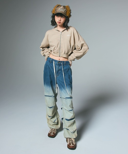 X-girl（エックスガール）の「STUDDED ZIP UP SWEAT HOODIE（パーカー・レディース・ブラック/オリーブ/ベージュ・S/M）」の4枚目の写真