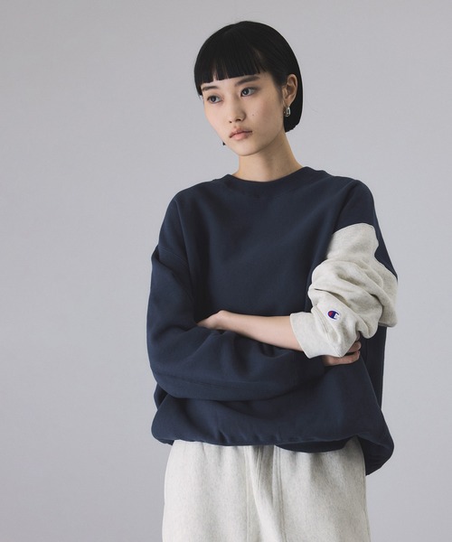 Champion（チャンピオン）の「【Champion for ADAM ET ROPE'】別注 RW  SWEAT（スウェット・レディース・ブラック/グレー/ネイビー・FREE）」の7枚目の写真