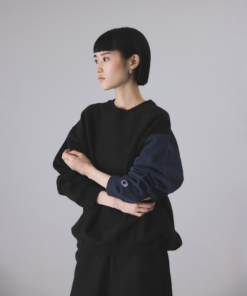 Champion（チャンピオン）の「【Champion for ADAM ET ROPE'】別注 RW  SWEAT（スウェット・レディース・ブラック/グレー/ネイビー・FREE）」の9枚目の写真