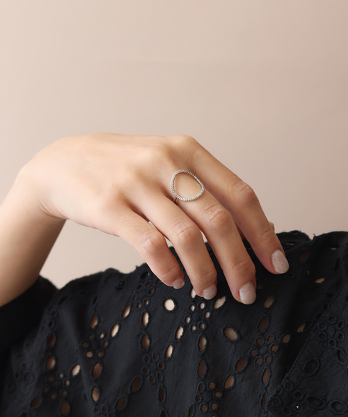 オーバルラインダイヤリングWG K10（リング）｜Lilas（リラ）の