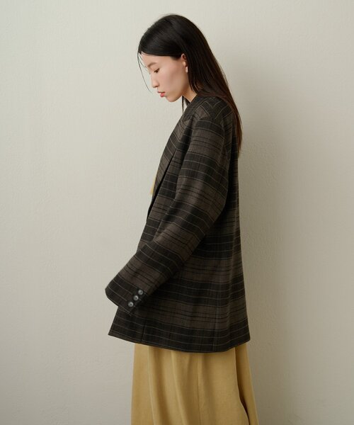 Omekashi（オメカシ）の「フリルキャミワンピース（ワンピース・レディース・ベージュ/ブラウン/オフホワイト・36/38）」の11枚目の写真