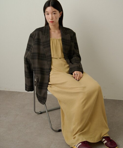 Omekashi（オメカシ）の「フリルキャミワンピース（ワンピース・レディース・ベージュ/ブラウン/オフホワイト・36/38）」の15枚目の写真