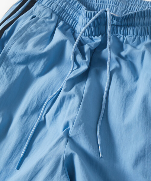 adidas（アディダス）の「adidas/アディダス 販路限定 FIREBIRD TRACK PANTS（その他パンツ・メンズ・サックスブルー/ベージュ・X-LARGE/LARGE/MEDIUM）」の10枚目の写真