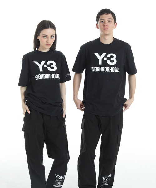 Y-3(ワイスリー)の「Y-3 NBHD LOGO TEE(Tシャツ/カットソー・メンズ・ブラック・LARGE/MEDIUM/SMALL/X-SMALL/XX-SMALL/XX-LARGE/X-LARGE)」の1枚目の写真