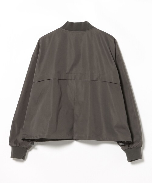 BEAMS HEART（ビームスハート）の「後ろ ボリューム MA-1 ブルゾン（MA-1・レディース・ベージュ/チャコールグレー/グリーン系その他4・FREE）」の16枚目の写真