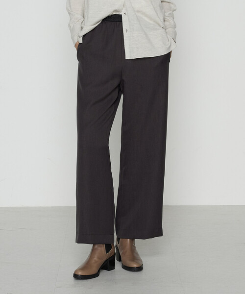 Gabardine K.T(ギャバジンケーティー)の「パウダーツイルストレッチ ワイドパンツ(その他パンツ・レディース・モカ/チャコール/ブラック・7号/11号/9号)」の2枚目の写真
