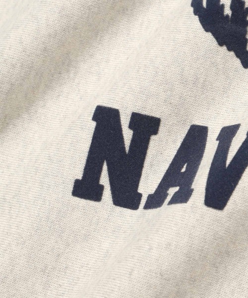 NAVY（ネイビー）の「NAVY ヘビーウェイト カレッジデザインスウェットプルオーバー（スウェット・メンズ・オートミール/杢グレー・M/XL/L）」の8枚目の写真