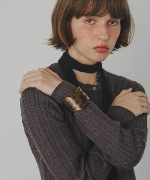 SMELLY(スメリー)の「デミパターンワイドバングル(バングル/リストバンド・レディース・ブラウン・-)」の5枚目の写真
