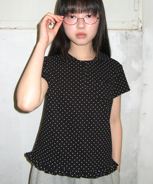 Ruffle круглый воротник PK футболка DOT BLACK