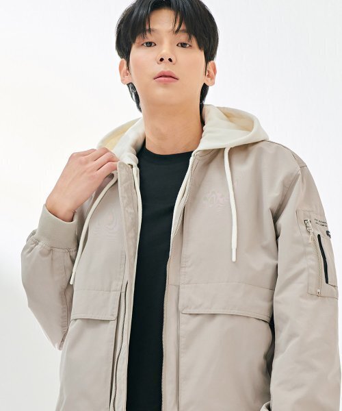 CHASECULT(チェイスカルト)の「共用フード内皮脱着ジャンパー-DARU4111B0X(ブルゾン・メンズ・Beige・100/110/95/105/90)」の5枚目の写真