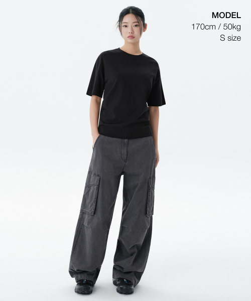 MUSINSA STANDARD WOMAN（ムシンサスタンダードウーマン）の「ウィメンズリラックスフィットクルーネックTシャツ[ブラック]（Tシャツ/カットソー・レディース・その他・SMALL/X-SMALL/LARGE/MEDIUM/X-LARGE）」の9枚目の写真