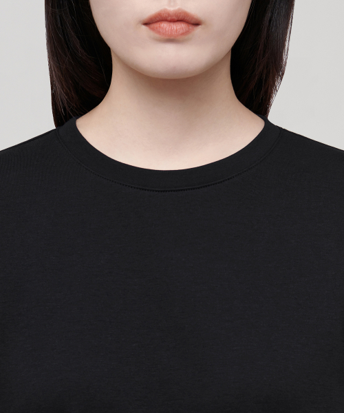 MUSINSA STANDARD WOMAN（ムシンサスタンダードウーマン）の「ウィメンズリラックスフィットクルーネックTシャツ[ブラック]（Tシャツ/カットソー・レディース・その他・SMALL/X-SMALL/LARGE/MEDIUM/X-LARGE）」の7枚目の写真