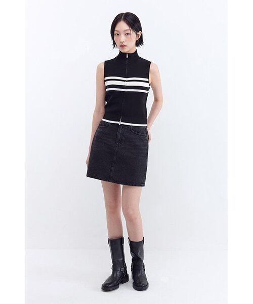 MUSINSA STANDARD WOMAN(ムシンサスタンダードウーマン)の「レディースデニムミニスカート【ウォッシュドブラック】(スカート・レディース・その他・SMALL/MEDIUM/LARGE/X-SMALL)」の11枚目の写真