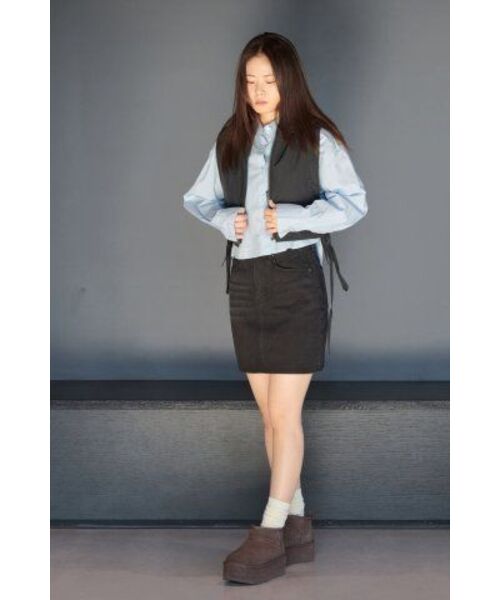 MUSINSA STANDARD WOMAN(ムシンサスタンダードウーマン)の「レディースデニムミニスカート【ウォッシュドブラック】(スカート・レディース・その他・SMALL/MEDIUM/LARGE/X-SMALL)」の22枚目の写真