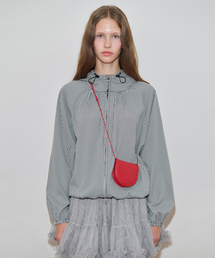 SINOON（シヌーン）の「Shirring Hoodie Windbreaker (Black)（ナイロンジャケット）」