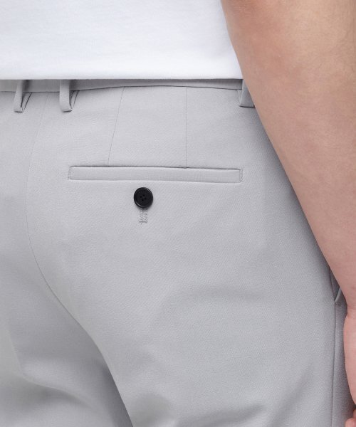 MUSINSA STANDARD（ムシンサスタンダード）の「軽量スキニー隠しバンディングクロップドスラックス[ライトグレー]（スラックス・メンズ・その他・28/29/36/32/30/31/26/27/40/38/42/34）」の6枚目の写真
