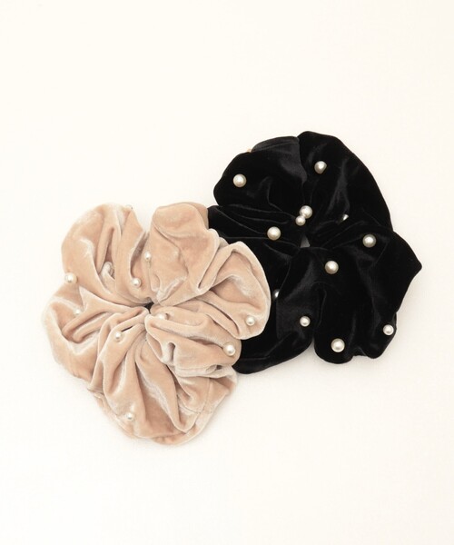 NOLLEY’S（ノーリーズ）の「パールベロアシュシュ（シュシュ・レディース・ブラック/ベージュ・FREE）」の12枚目の写真