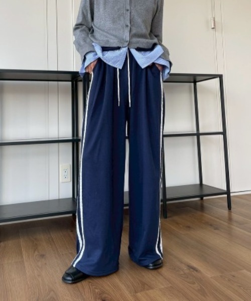 AMAIL(アマイル)の「Line Sweat Pants(スウェットパンツ・レディース・ブラック/ネイビー・FREE)」の1枚目の写真