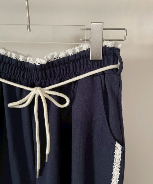 AMAIL(アマイル)の「Line Sweat Pants(スウェットパンツ・レディース・ブラック/ネイビー・FREE)」の15枚目の写真