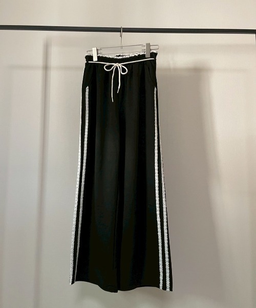AMAIL(アマイル)の「Line Sweat Pants(スウェットパンツ・レディース・ブラック/ネイビー・FREE)」の18枚目の写真