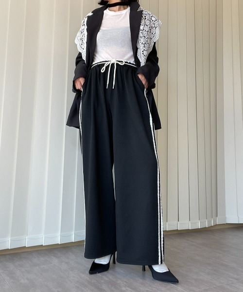 AMAIL（アマイル）の「Line Sweat Pants（スウェットパンツ・レディース・ブラック/ネイビー・FREE）」の21枚目の写真