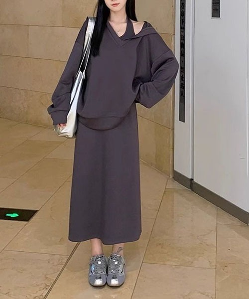 gossip！ロサンゼルス（ゴシップロサンゼルス）の「ワンピース×プルオーバーセット（ワンピース・レディース・ブラック/チャコールグレー・FREE）」の8枚目の写真