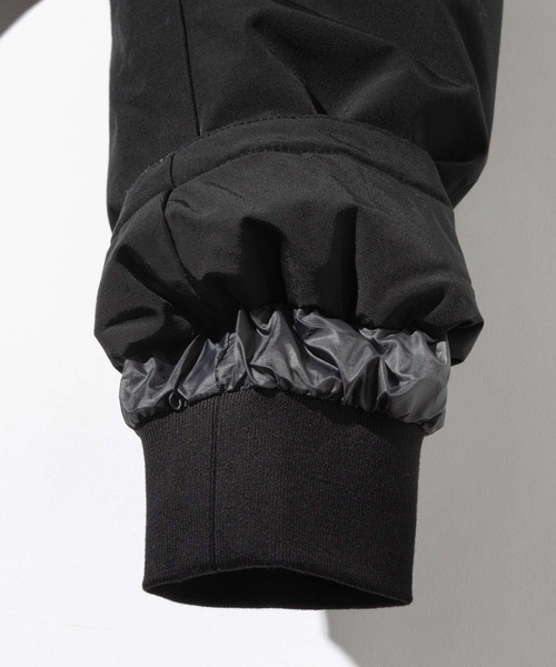 WOOLRICH（ウールリッチ）の「WOOLRICH RAMAR ARCTIC PARKA ウールリッチ ラマー アークティック  ダウンジャケット（ダウンジャケット/コート・メンズ・ブラック/ネイビー・LARGE/MEDIUM）」の9枚目の写真