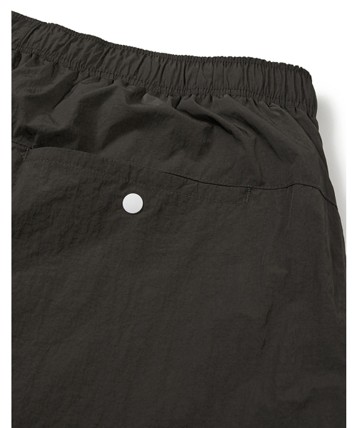 MMLG（エムエムエルジー）の「[Mmlg] STAFF NYLON REGULAR PANTS (CHARCOAL)（スウェットパンツ・レディース・その他・LARGE/MEDIUM/SMALL）」の5枚目の写真