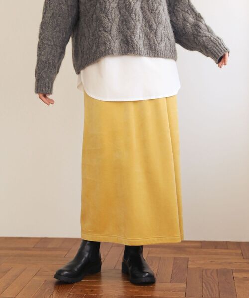 Green　Parks（グリーンパークス）の「ぽかぽか裏起毛ベロアIラインスカート（スカート・レディース・アイボリー/イエロー/ブラック/チャコールグレー・FREE）」の4枚目の写真