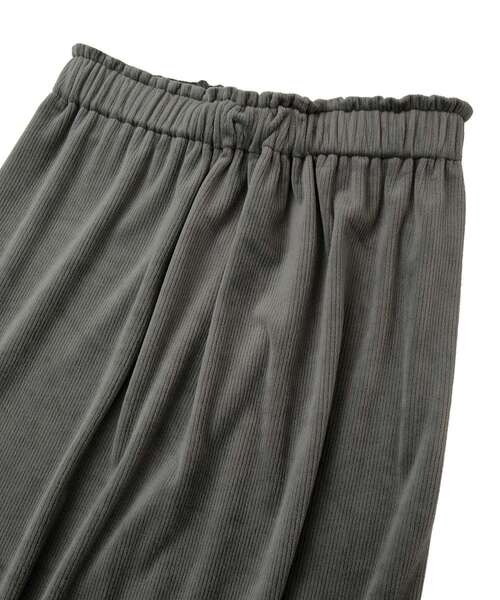 Green　Parks（グリーンパークス）の「ぽかぽか裏起毛ベロアIラインスカート（スカート・レディース・アイボリー/イエロー/ブラック/チャコールグレー・FREE）」の6枚目の写真