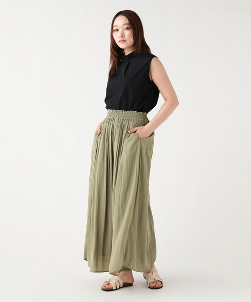 BEAMS HEART(ビームスハート)の「サテン フレア パンツ(その他パンツ・レディース・ブラック系その他2/チャコールグレー/グリーン系その他4・FREE)」の13枚目の写真