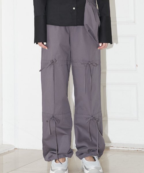 ZIZEMUSEUM(ジゼミュージアム)の「RIBBON STRING PANTS .WITH BAG (CHARCOAL)(スウェットパンツ・レディース・その他・SMALL/MEDIUM)」の1枚目の写真