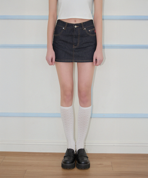 KISYNING(キシニング)の「ニュークラシックデニムミニスカート(ネイビー)(スカート・レディース・ネイビー・SMALL/MEDIUM/X-SMALL)」の1枚目の写真
