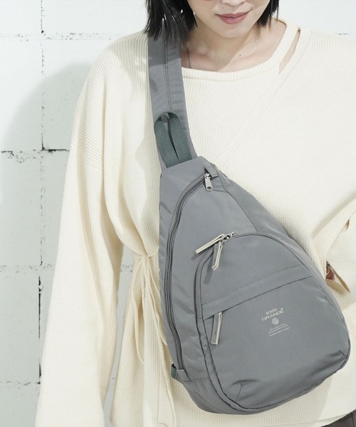 anello GRANDE（アネログランデ）の「"02"≪anello GRANDE≫MOIST/モイスト 6ポケット クロス ボディバッグ（ボディバッグ/ウエストポーチ・レディース・ネイビー/ブラック/グレイッシュベージュ/オリーブ/グレー/アイボリー・ONE SIZE）」の2枚目の写真