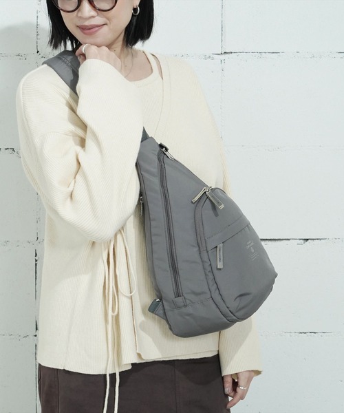 anello GRANDE（アネログランデ）の「"02"≪anello GRANDE≫MOIST/モイスト 6ポケット クロス ボディバッグ（ボディバッグ/ウエストポーチ・レディース・ネイビー/ブラック/グレイッシュベージュ/オリーブ/グレー/アイボリー・ONE SIZE）」の10枚目の写真