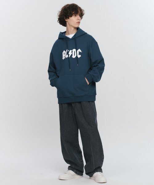 Bravado(ブラヴァド)の「ACDC Logo hoodie NA (BRENT2322)(パーカー・メンズ・その他・M/L/XL)」の4枚目の写真