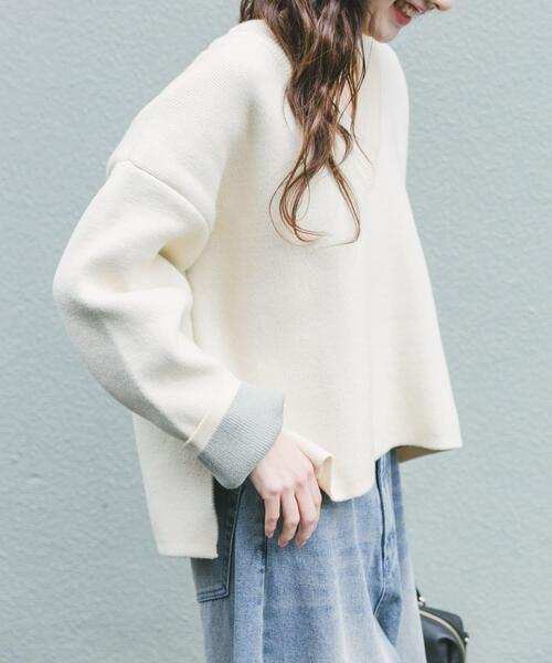 ITEMS URBANRESEARCH（アイテムズ アーバンリサーチ）の「ダブルフェイスVネックニット（ニット/セーター・レディース・グレー/アイボリー/グリーン系その他/ネイビー・FREE）」の16枚目の写真