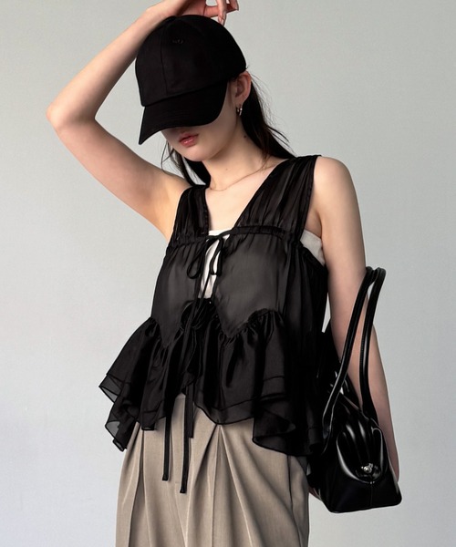 junoah（ジュノア）の「シアーギャザーリボンペプラムベスト（ベスト・レディース・ホワイト/ブラック/クリーム・LARGE/MEDIUM/SMALL）」の5枚目の写真