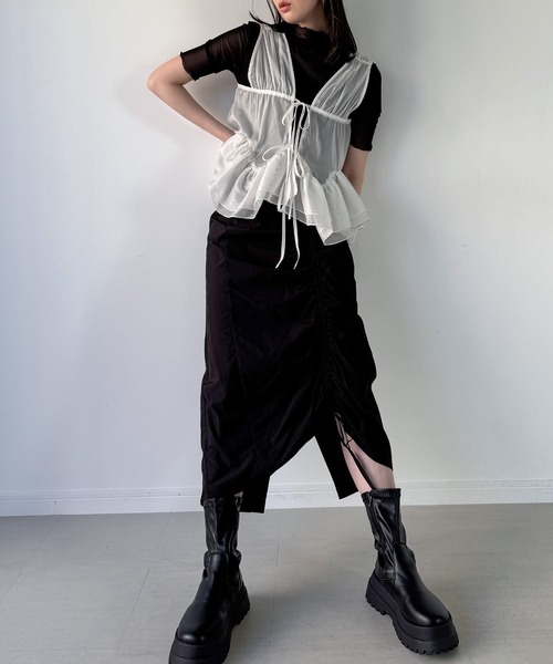 junoah（ジュノア）の「シアーギャザーリボンペプラムベスト（ベスト・レディース・ホワイト/ブラック/クリーム・LARGE/MEDIUM/SMALL）」の12枚目の写真