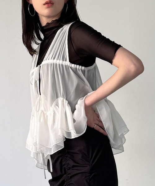 junoah（ジュノア）の「シアーギャザーリボンペプラムベスト（ベスト・レディース・ホワイト/ブラック/クリーム・LARGE/MEDIUM/SMALL）」の15枚目の写真