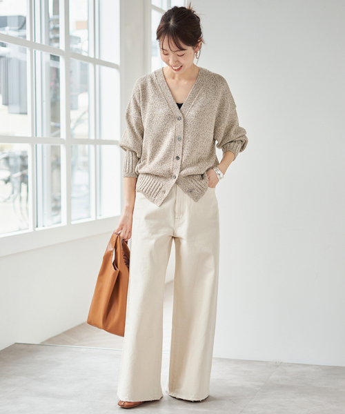 Spick & Span(スピックアンドスパン)の「レーヨンペーパーヤーンVネックカーディガン(カーディガン/ボレロ・レディース・ブラック/グリーン/ベージュ・FREE)」の5枚目の写真