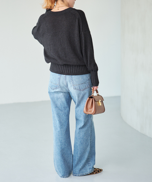 Spick & Span(スピックアンドスパン)の「レーヨンペーパーヤーンVネックカーディガン(カーディガン/ボレロ・レディース・ブラック/グリーン/ベージュ・FREE)」の14枚目の写真